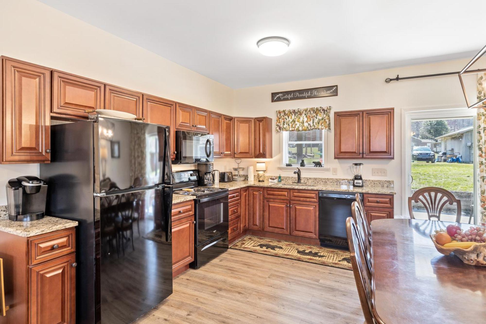 Bear Pass Is A 3 Bed 2 Bath Craftsman Style Home Located Within Walking Distance To Dt Gatlinburg Eksteriør billede